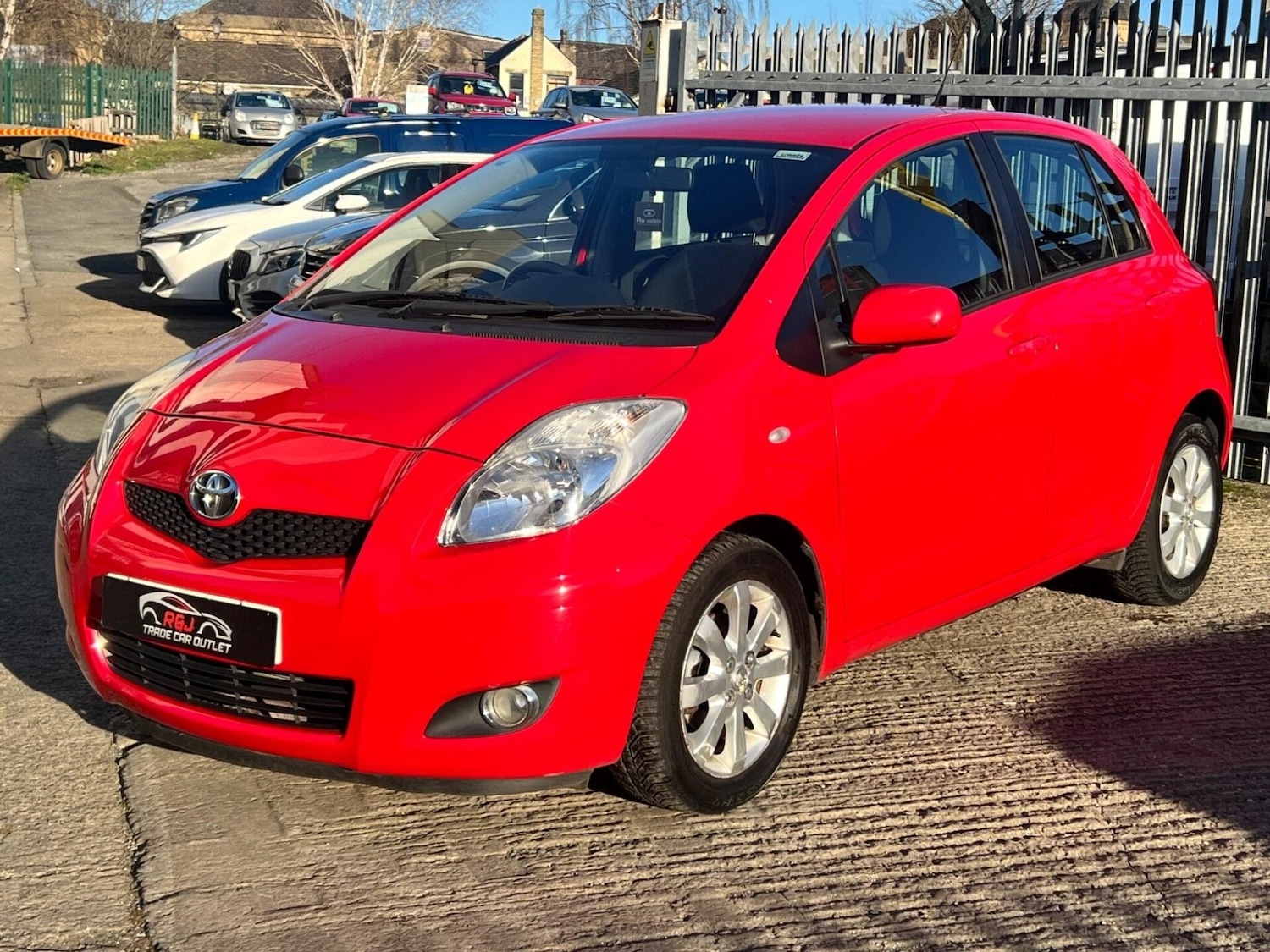 Used Toyota Yaris 2011 for sale - 77249695: Photo 6