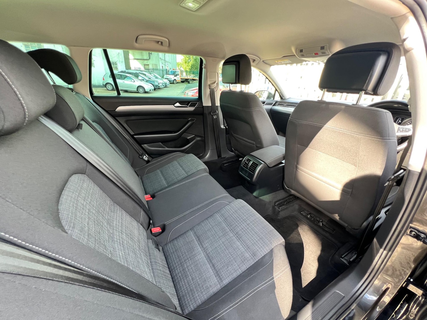 Used Volkswagen Passat 2020 for sale - 76440370: Photo 57