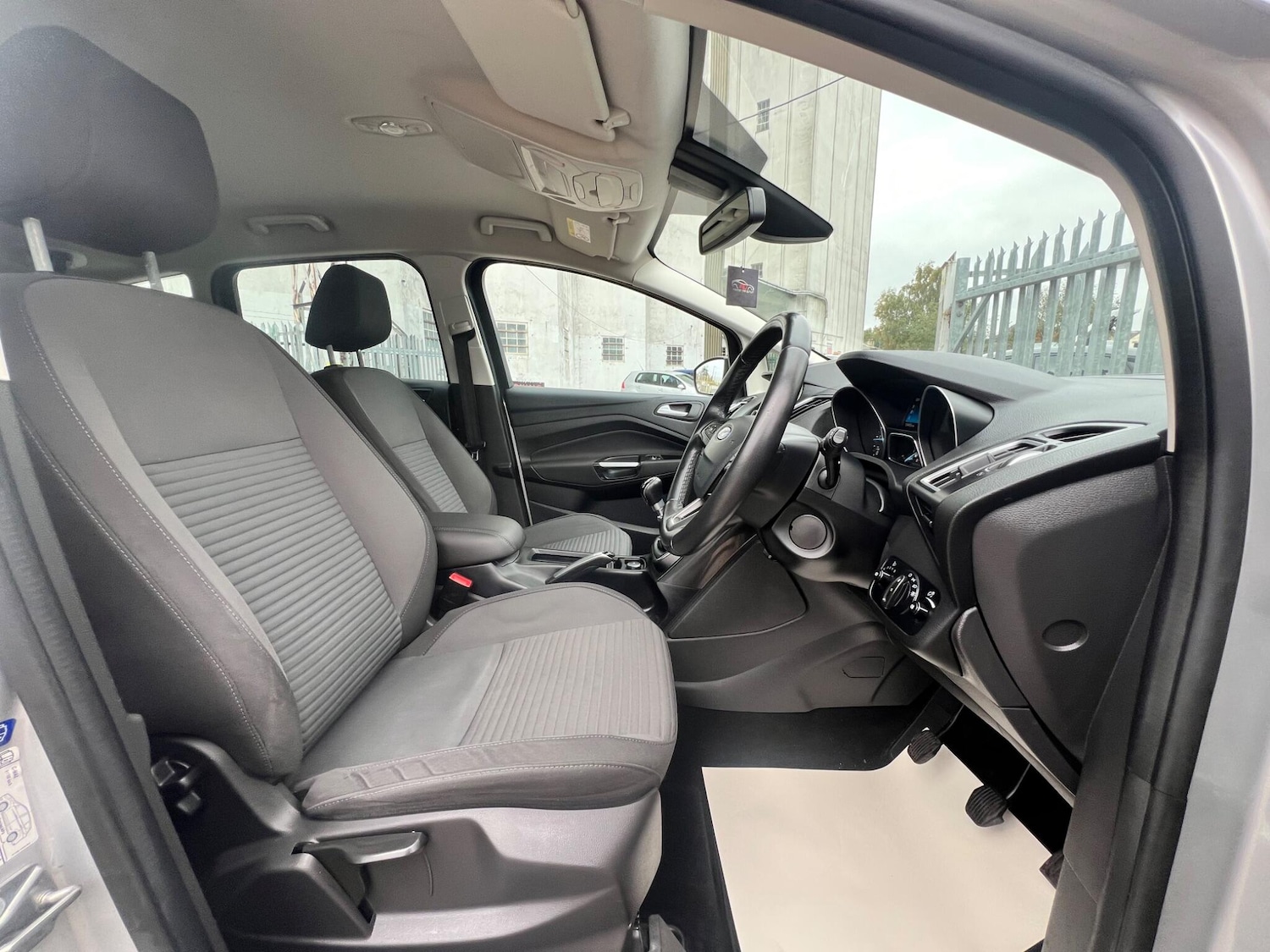 Used Ford C-Max 2016 for sale - 76283325: Photo 29