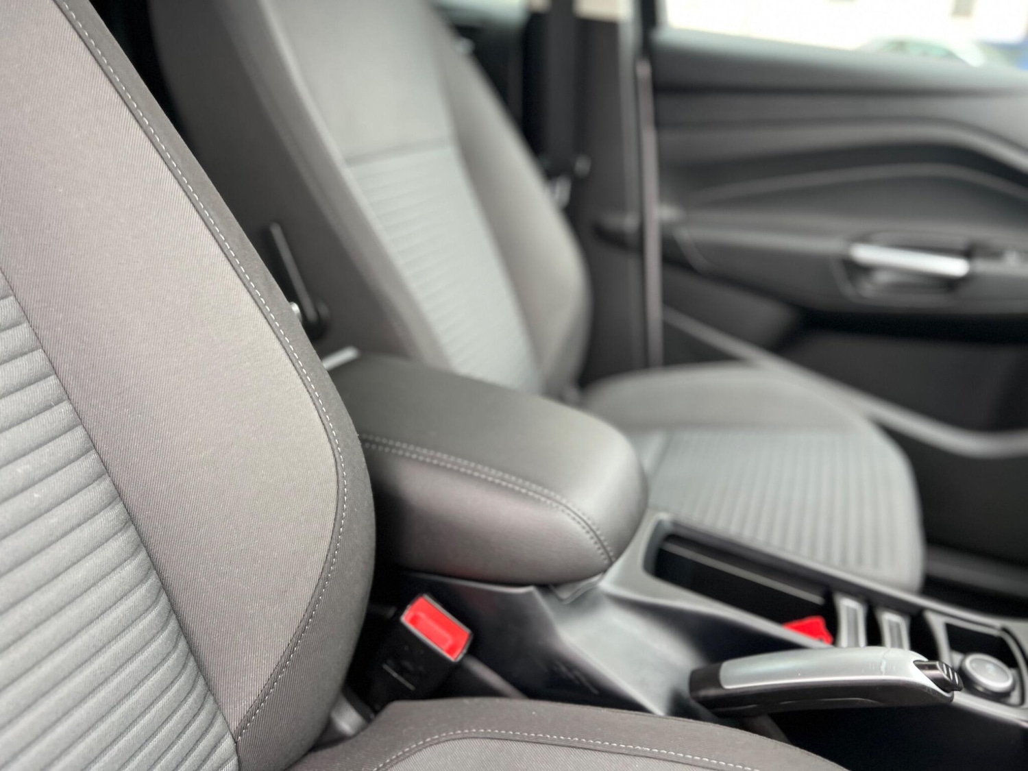 Used Ford C-Max 2016 for sale - 76283325: Photo 30