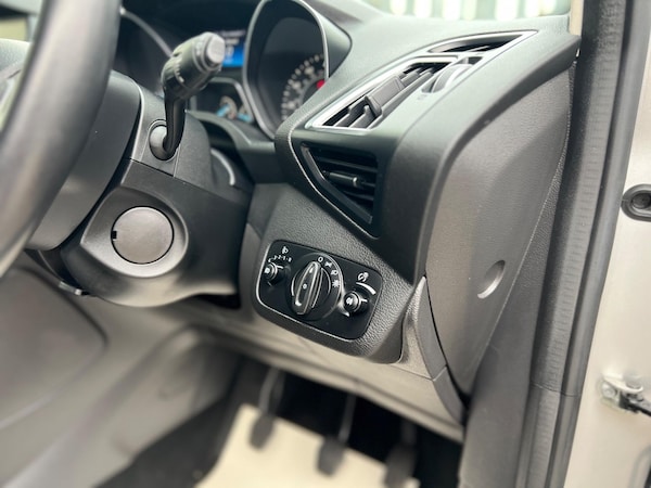 Used Ford C-Max 2016 for sale - 76283325: Photo 39