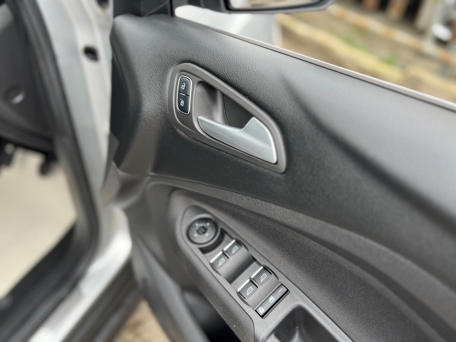 Used Ford C-Max 2016 for sale - 76283325: Photo 43