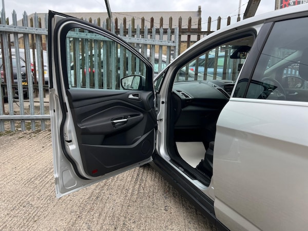 Used Ford C-Max 2016 for sale - 76283325: Photo 56