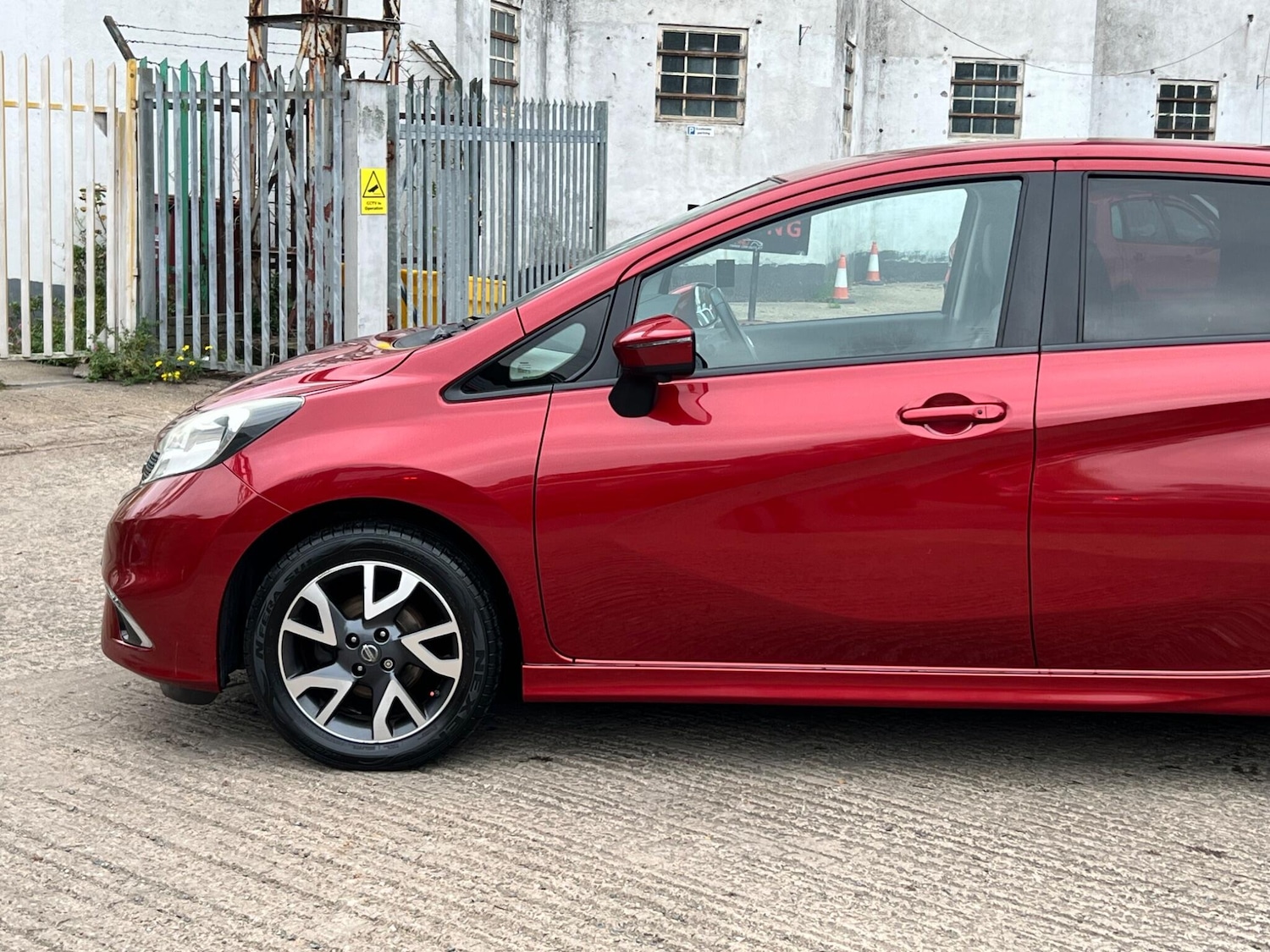 Used Nissan Note 2014 for sale - 76283552: Photo 17