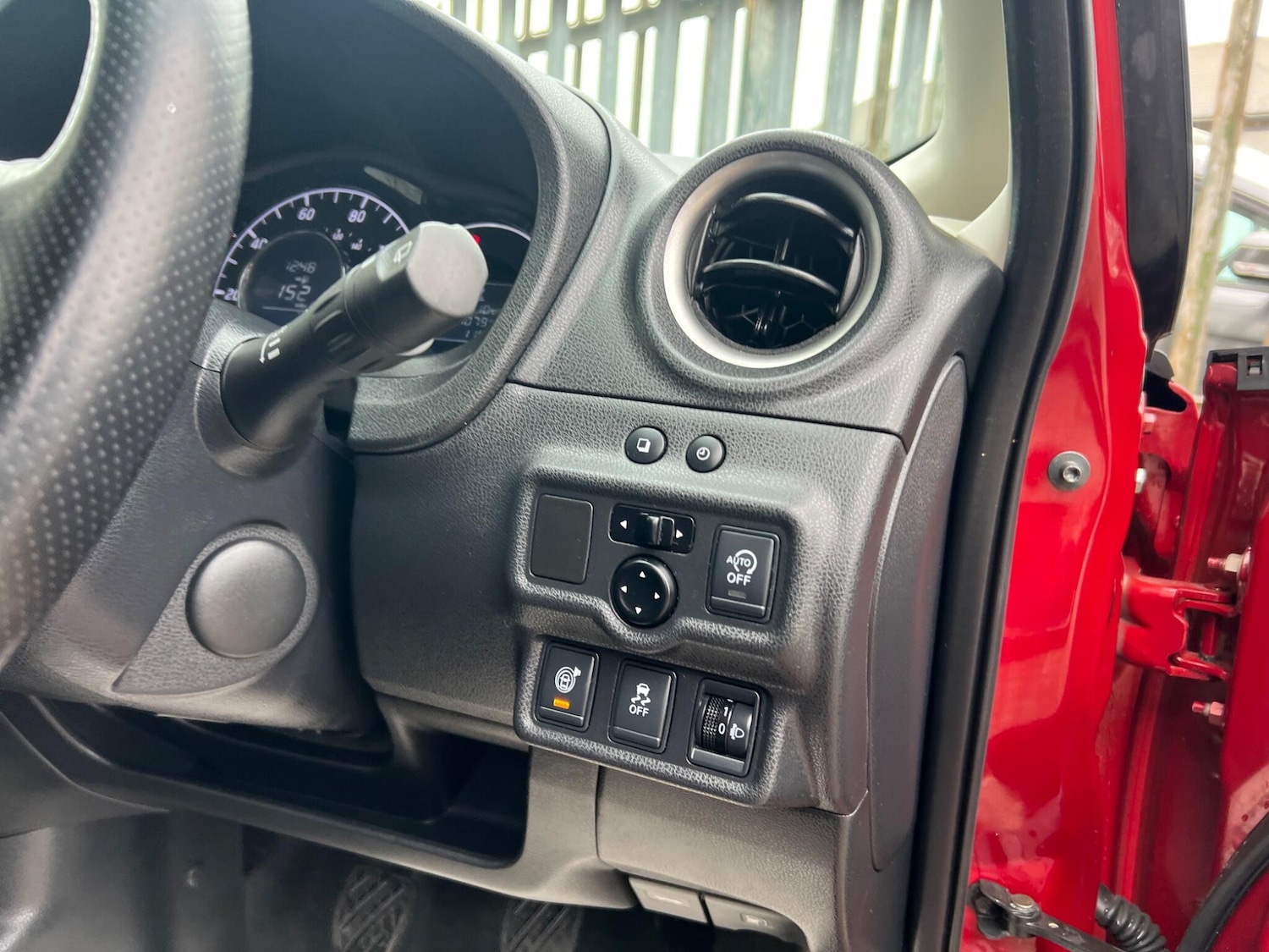 Used Nissan Note 2014 for sale - 76283552: Photo 42