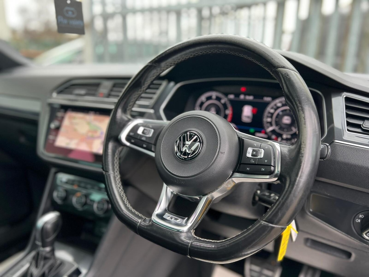 Used Volkswagen Tiguan 2017 for sale - 77820351: Photo 43