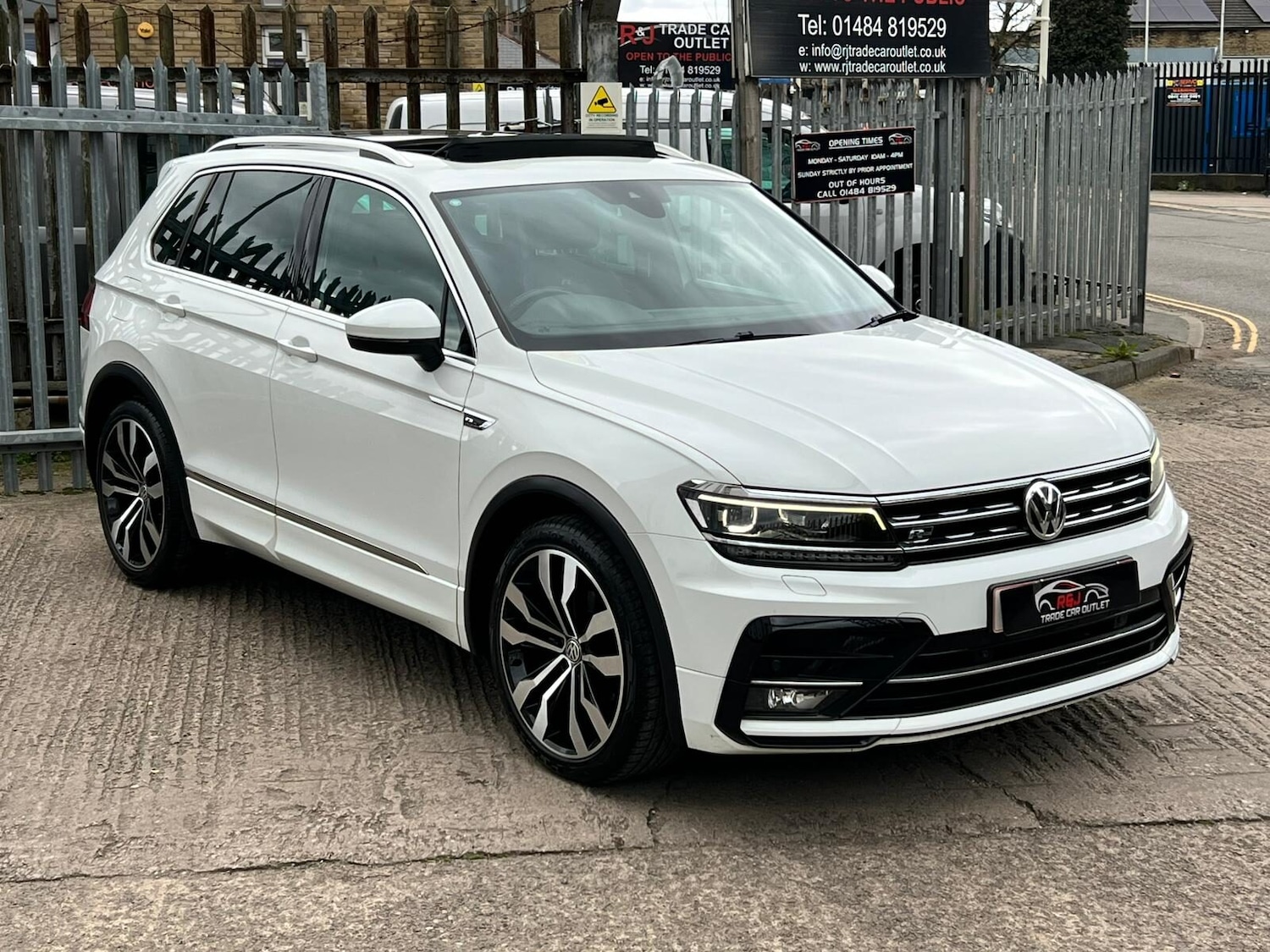 Used Volkswagen Tiguan 2017 for sale - 77820351: Photo 5