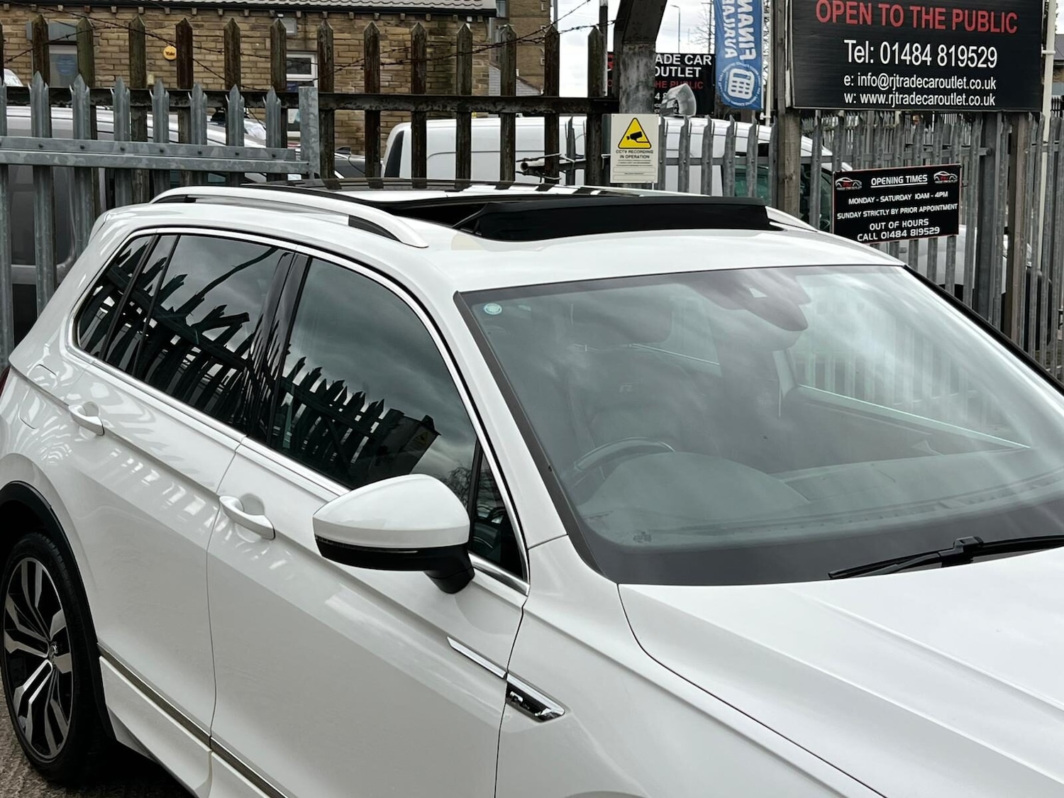 Used Volkswagen Tiguan 2017 for sale - 77820351: Photo 6