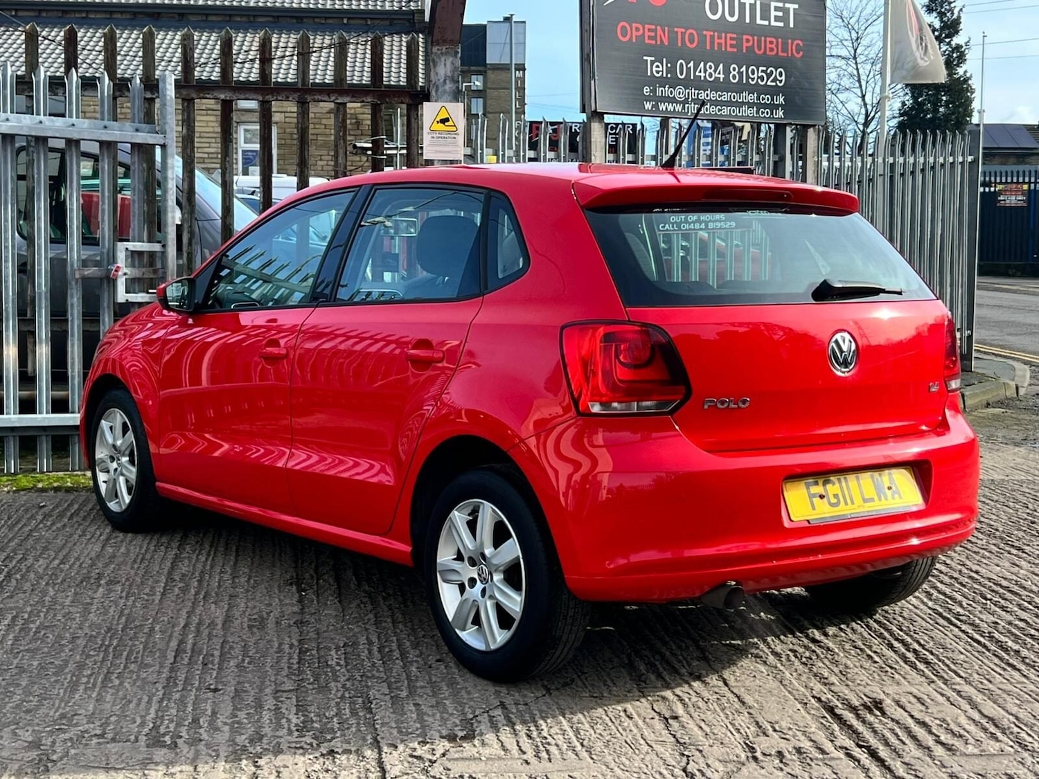 Used Volkswagen Polo 2011 for sale - 77579677: Photo 12