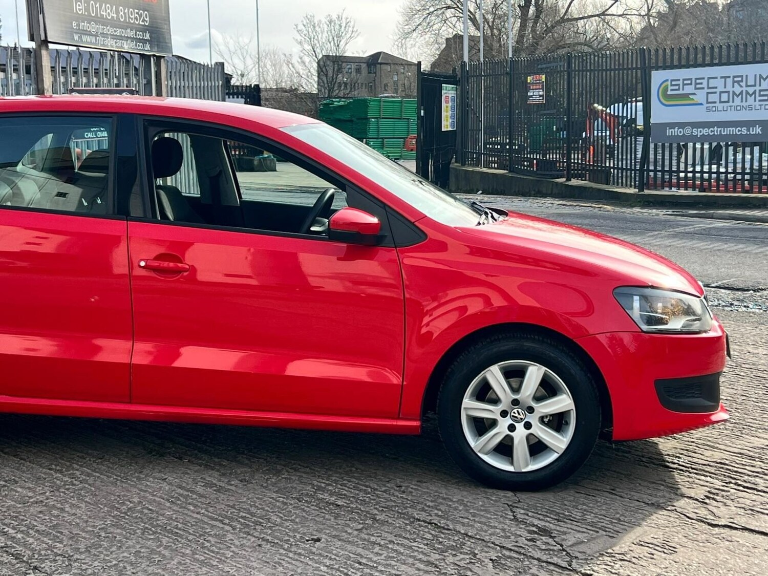 Used Volkswagen Polo 2011 for sale - 77579677: Photo 16