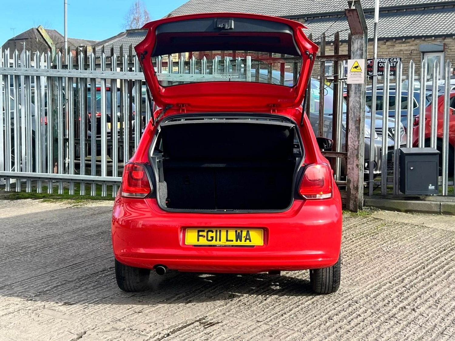 Used Volkswagen Polo 2011 for sale - 77579677: Photo 23