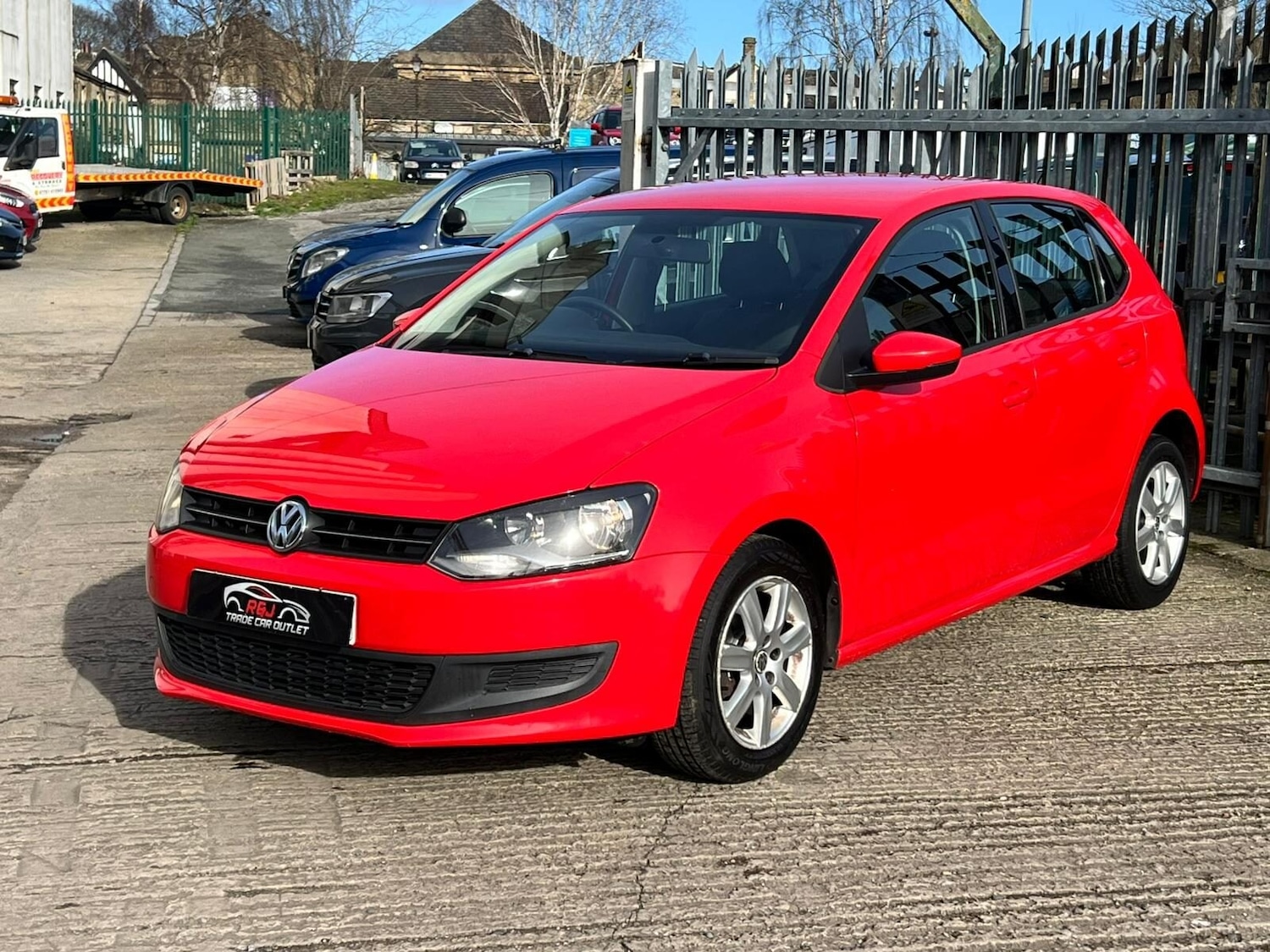 Used Volkswagen Polo 2011 for sale - 77579677: Photo 3