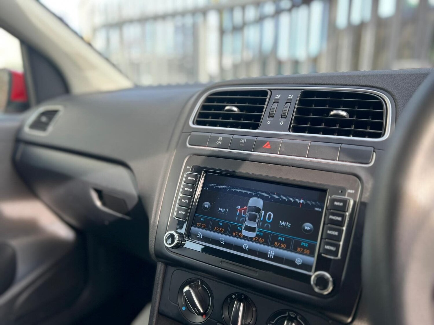 Used Volkswagen Polo 2011 for sale - 77579677: Photo 37