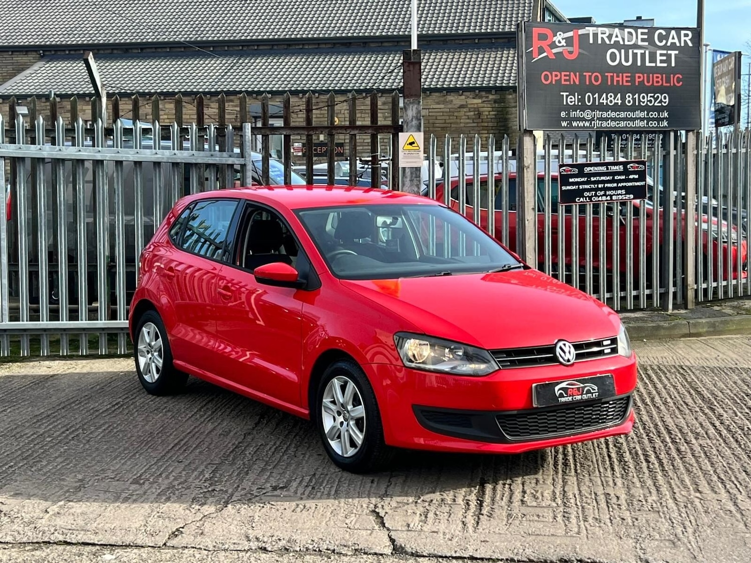 Used Volkswagen Polo 2011 for sale - 77579677: Photo 4