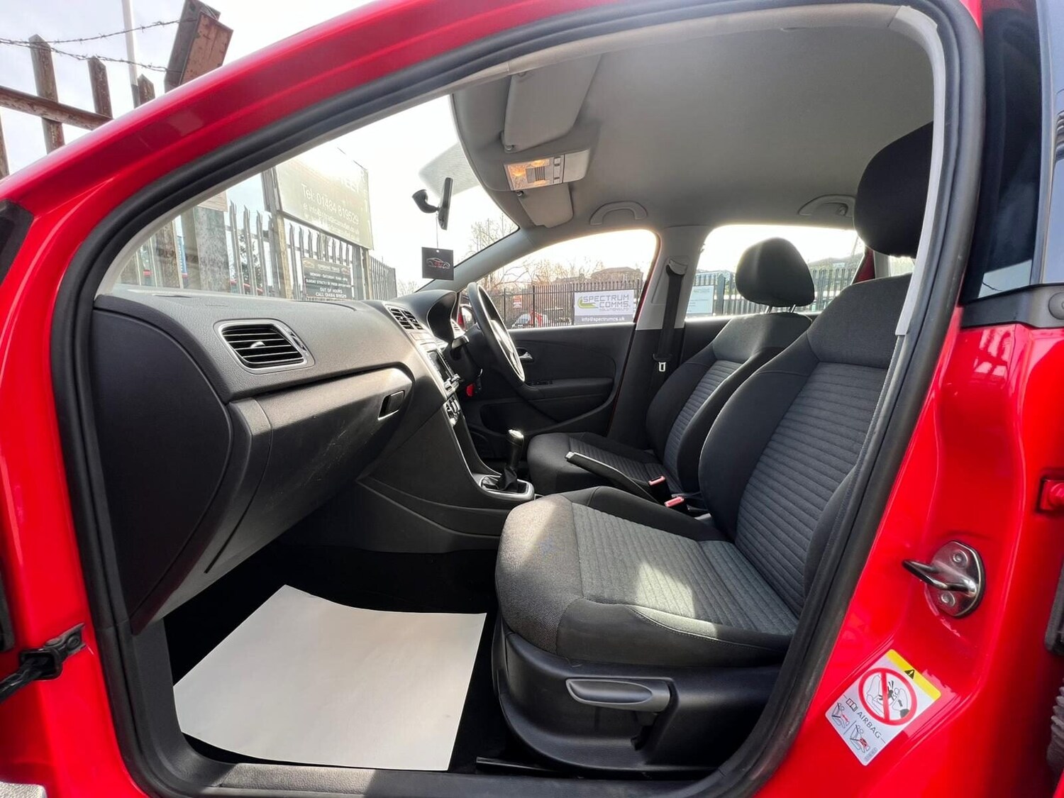 Used Volkswagen Polo 2011 for sale - 77579677: Photo 47