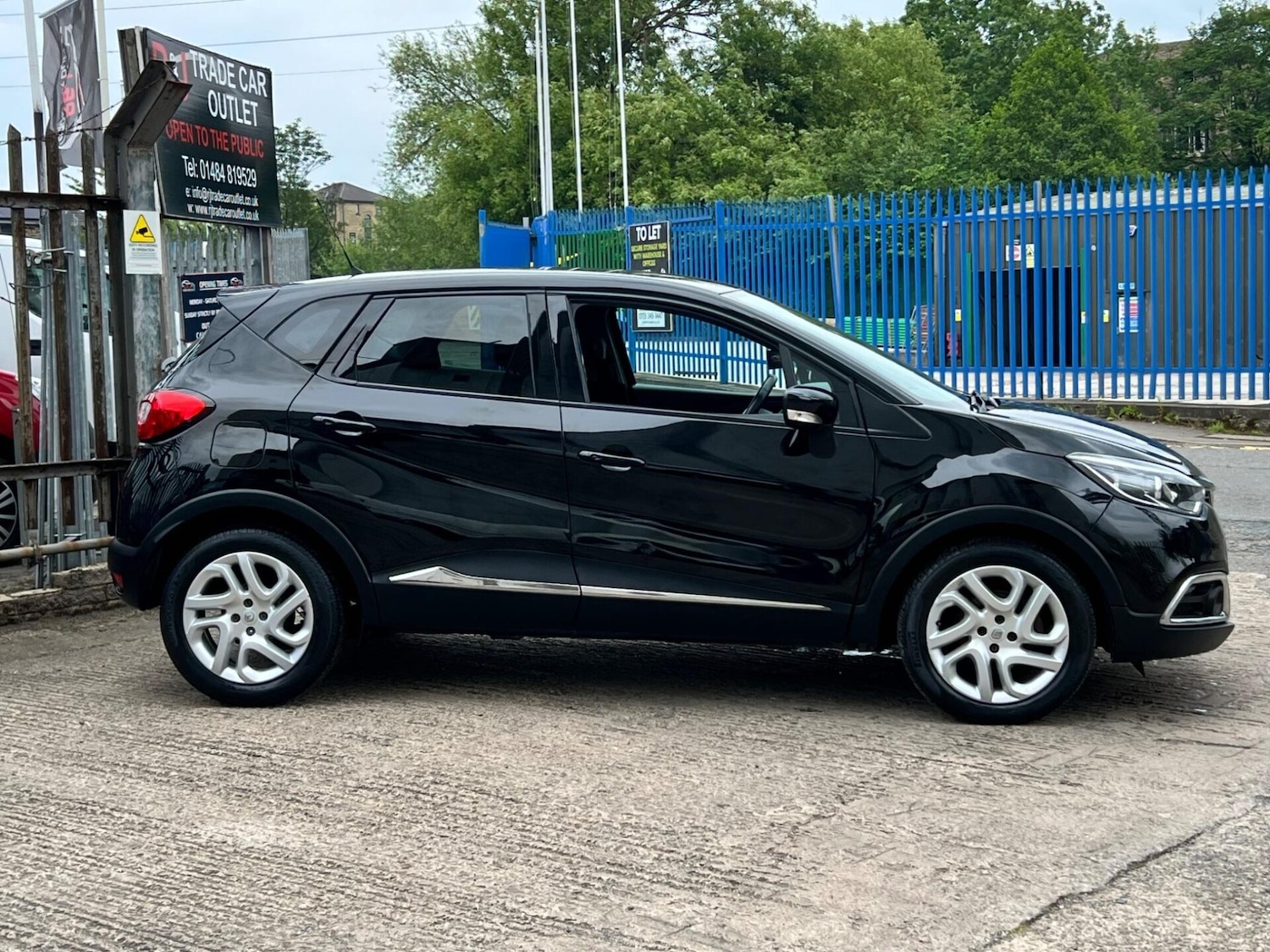 Used Renault Captur 2015 for sale - 77249755: Photo 12