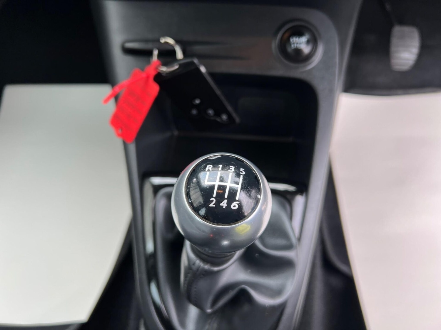 Used Renault Captur 2015 for sale - 77249755: Photo 40