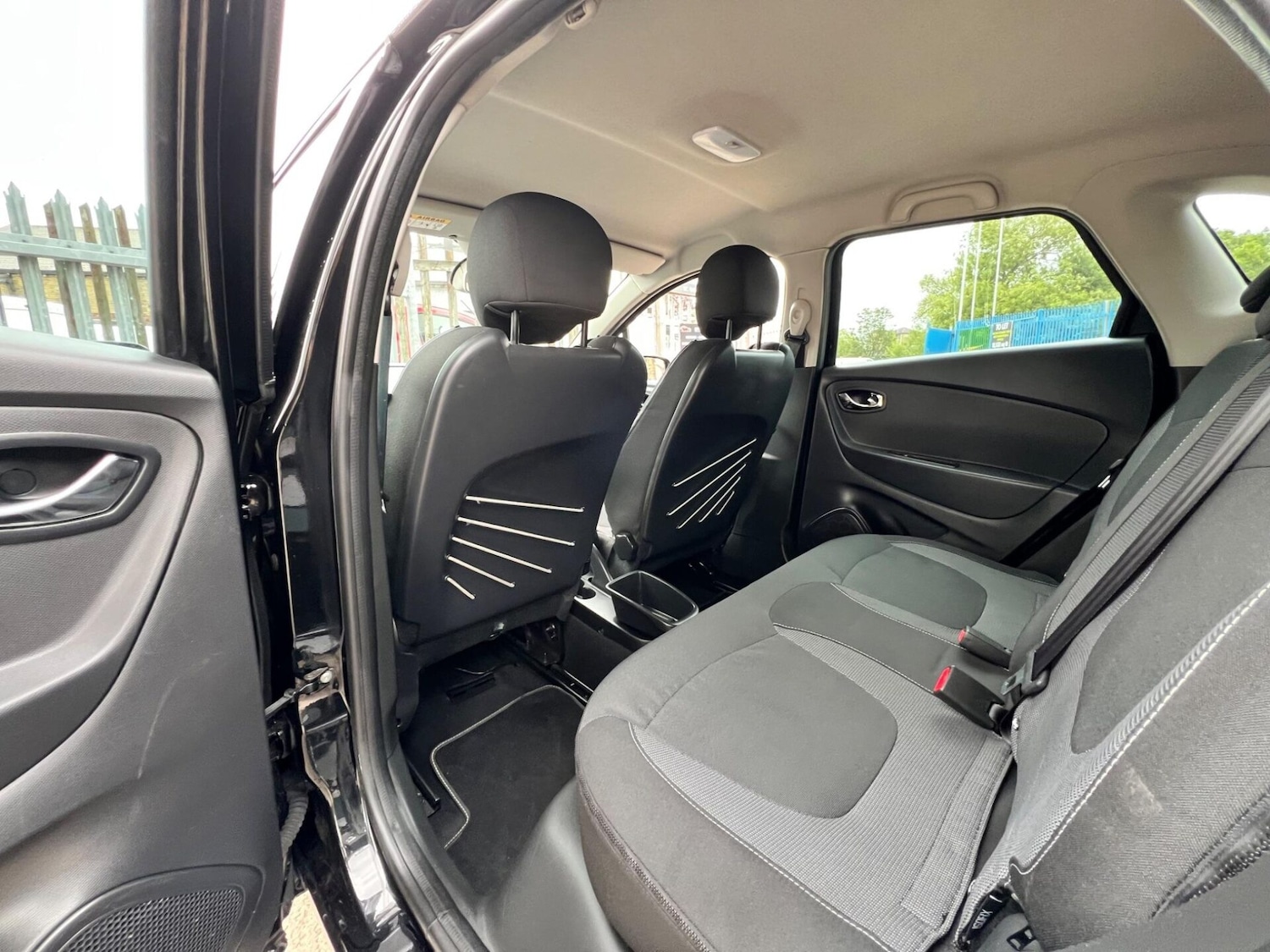 Used Renault Captur 2015 for sale - 77249755: Photo 63