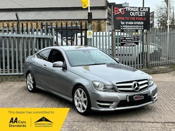 Used Mercedes-Benz C Class 2014 for sale - 79478803: Photo