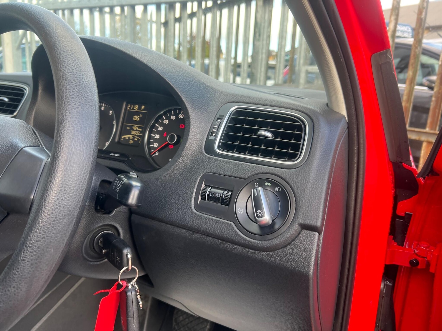 Used Volkswagen Polo for sale - 77174429: Photo 37