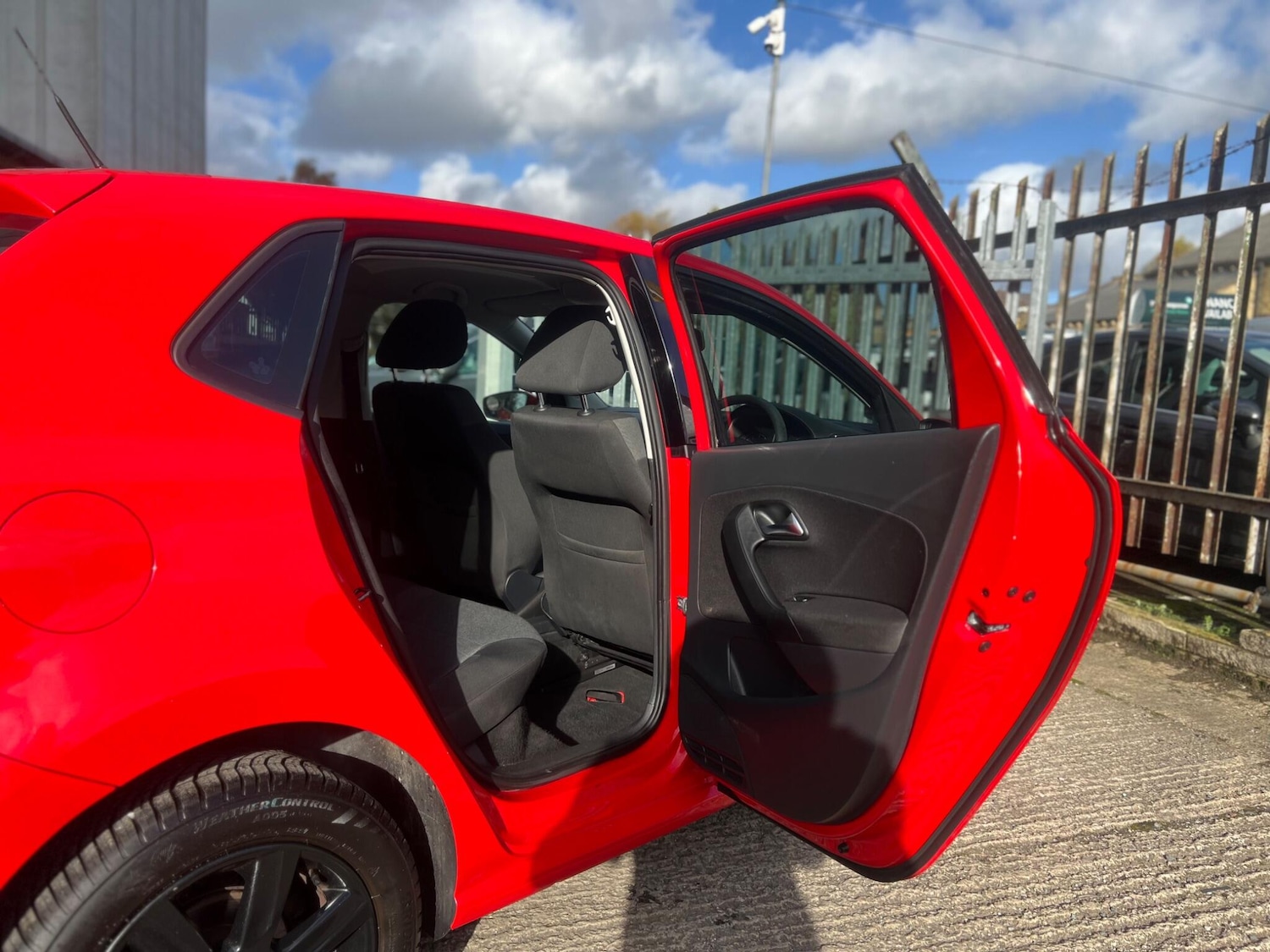 Used Volkswagen Polo for sale - 77174429: Photo 47