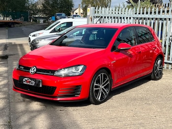 Used Volkswagen Golf 2015 for sale - 76989267: Photo