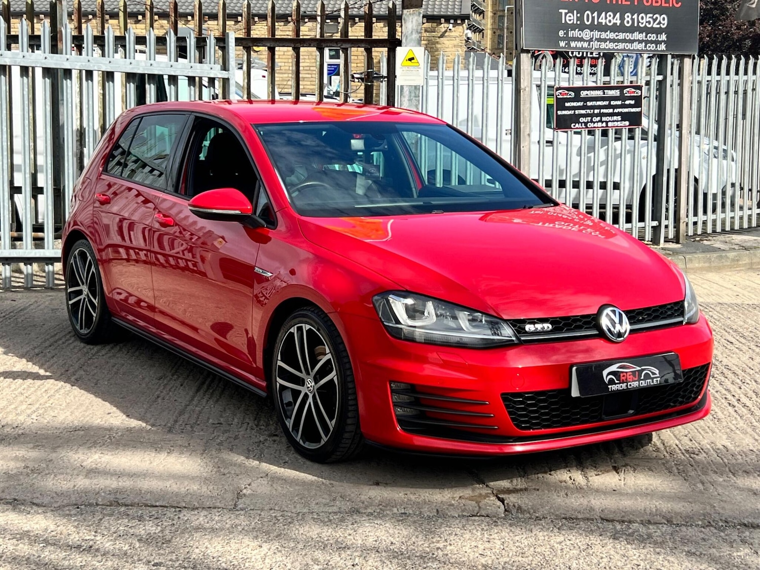 Used Volkswagen Golf 2015 for sale - 76989267: Photo 4