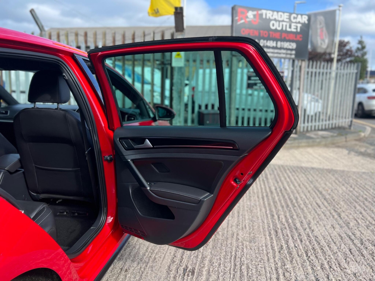 Used Volkswagen Golf 2015 for sale - 76989267: Photo 57