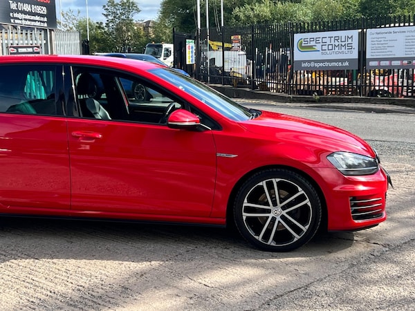 Used Volkswagen Golf 2015 for sale - 76032093: Photo 11