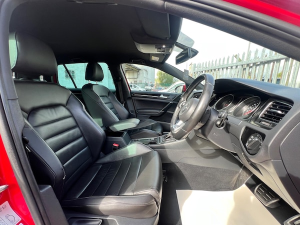 Used Volkswagen Golf 2015 for sale - 76032093: Photo 29