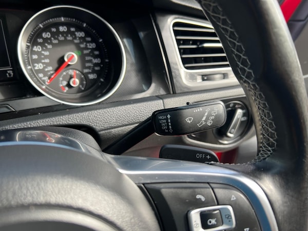 Used Volkswagen Golf 2015 for sale - 76032093: Photo 37