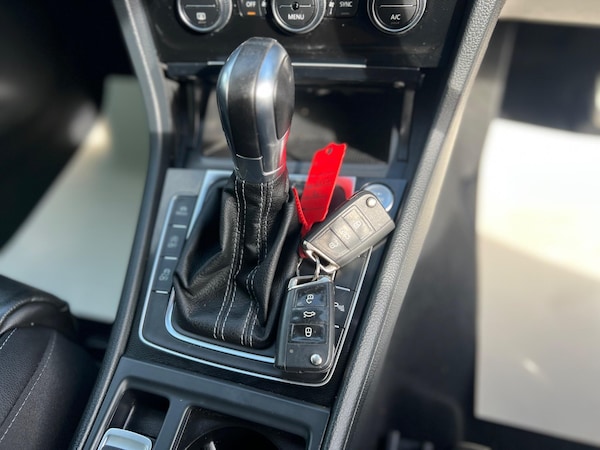 Used Volkswagen Golf 2015 for sale - 76032093: Photo 45
