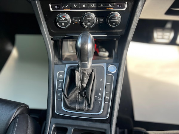 Used Volkswagen Golf 2015 for sale - 76032093: Photo 46
