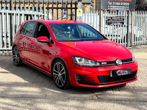 Used Volkswagen Golf 2015 for sale - 76032093: Photo 4