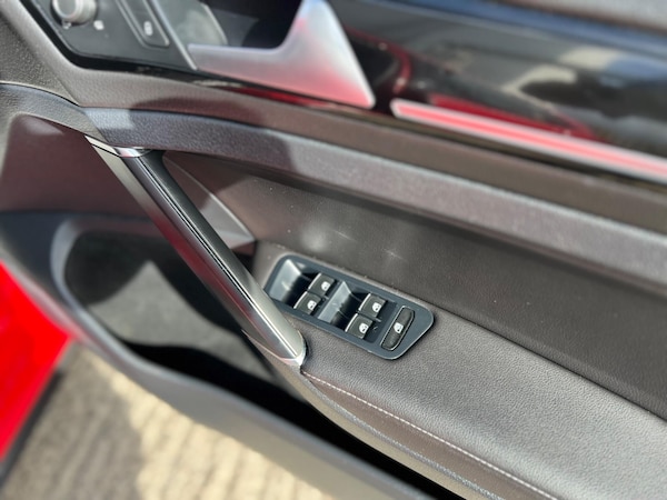 Used Volkswagen Golf 2015 for sale - 76032093: Photo 50