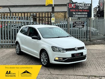 Used Volkswagen Polo 2015 for sale - 79815087: Photo