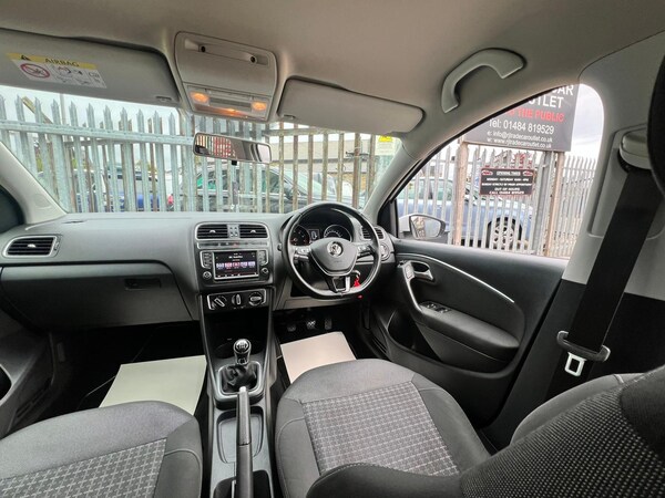 Used Volkswagen Polo 2015 for sale - 76214472: Photo 29