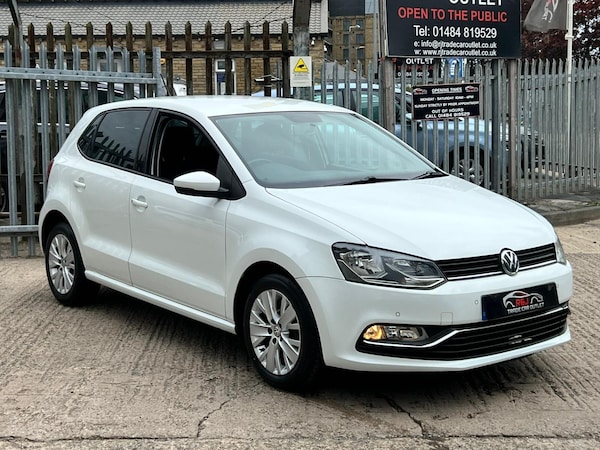 Used Volkswagen Polo 2015 for sale - 76214472: Photo 4