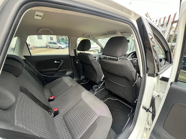 Used Volkswagen Polo 2015 for sale - 76214472: Photo 61