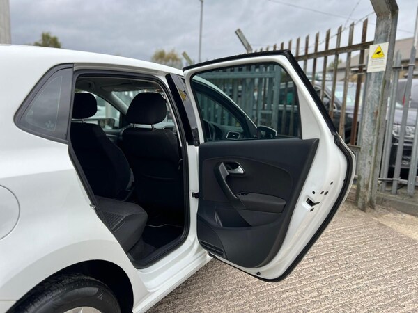 Used Volkswagen Polo 2015 for sale - 76214472: Photo 63