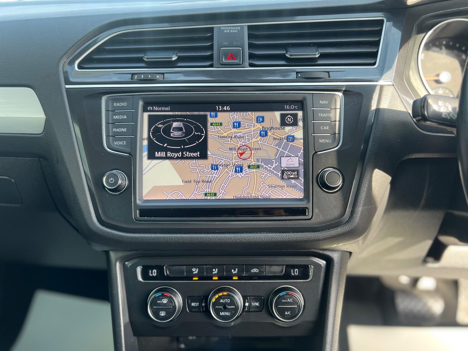 Used Volkswagen Tiguan 2016 for sale - 76988216: Photo 34