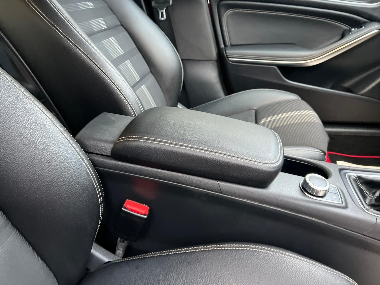 Used Mercedes-Benz CLA 2016 for sale - 76850082: Photo 41