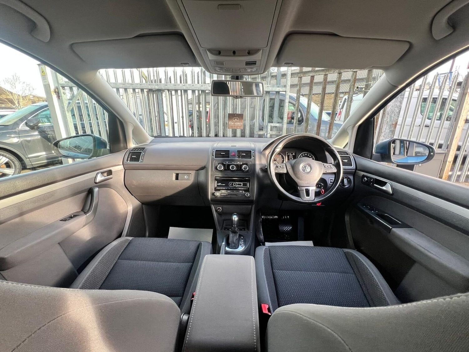 Used Volkswagen Touran 2014 for sale - 77249694: Photo 28