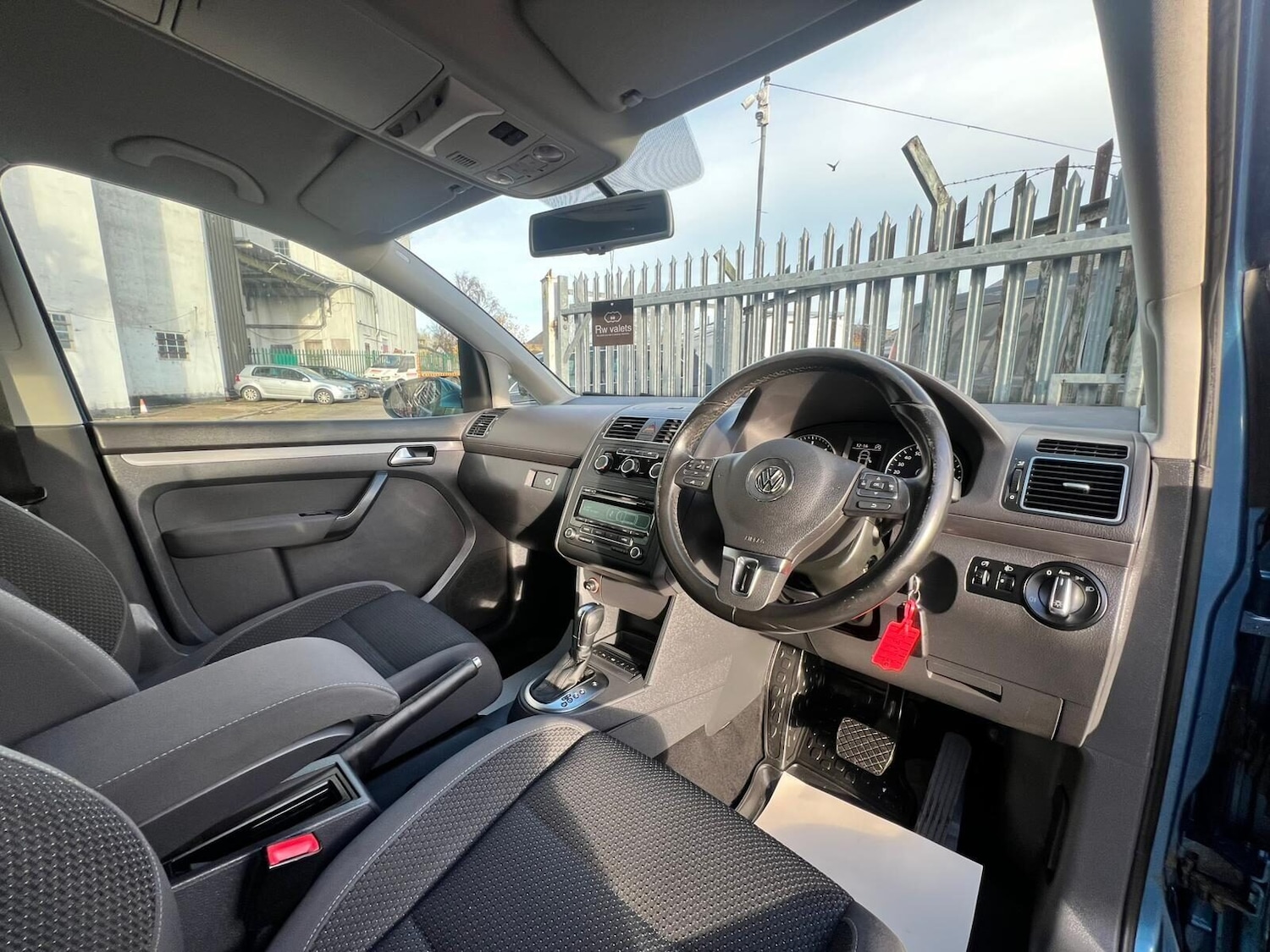 Used Volkswagen Touran 2014 for sale - 77249694: Photo 35