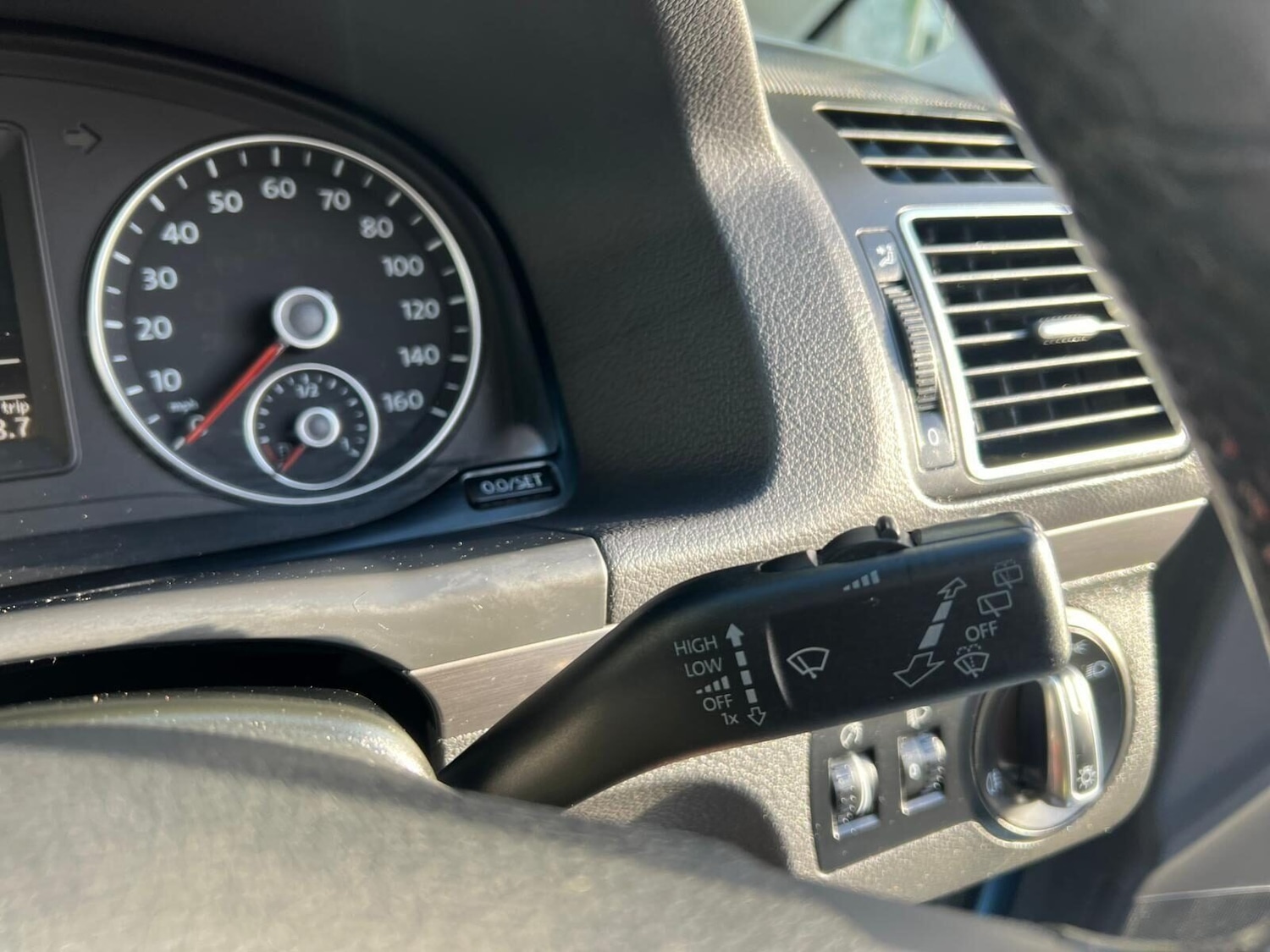 Used Volkswagen Touran 2014 for sale - 77249694: Photo 40