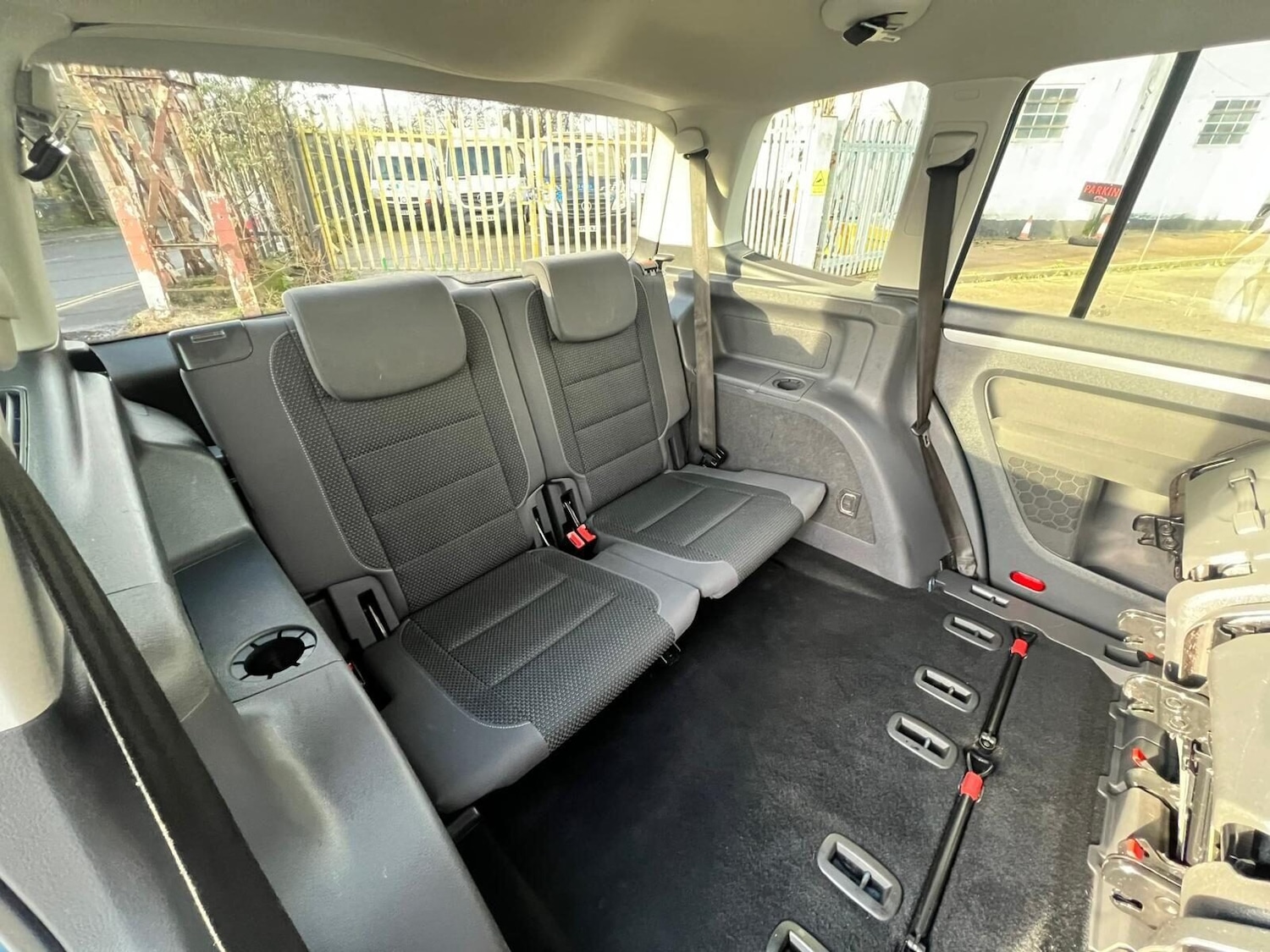 Used Volkswagen Touran 2014 for sale - 77249694: Photo 57