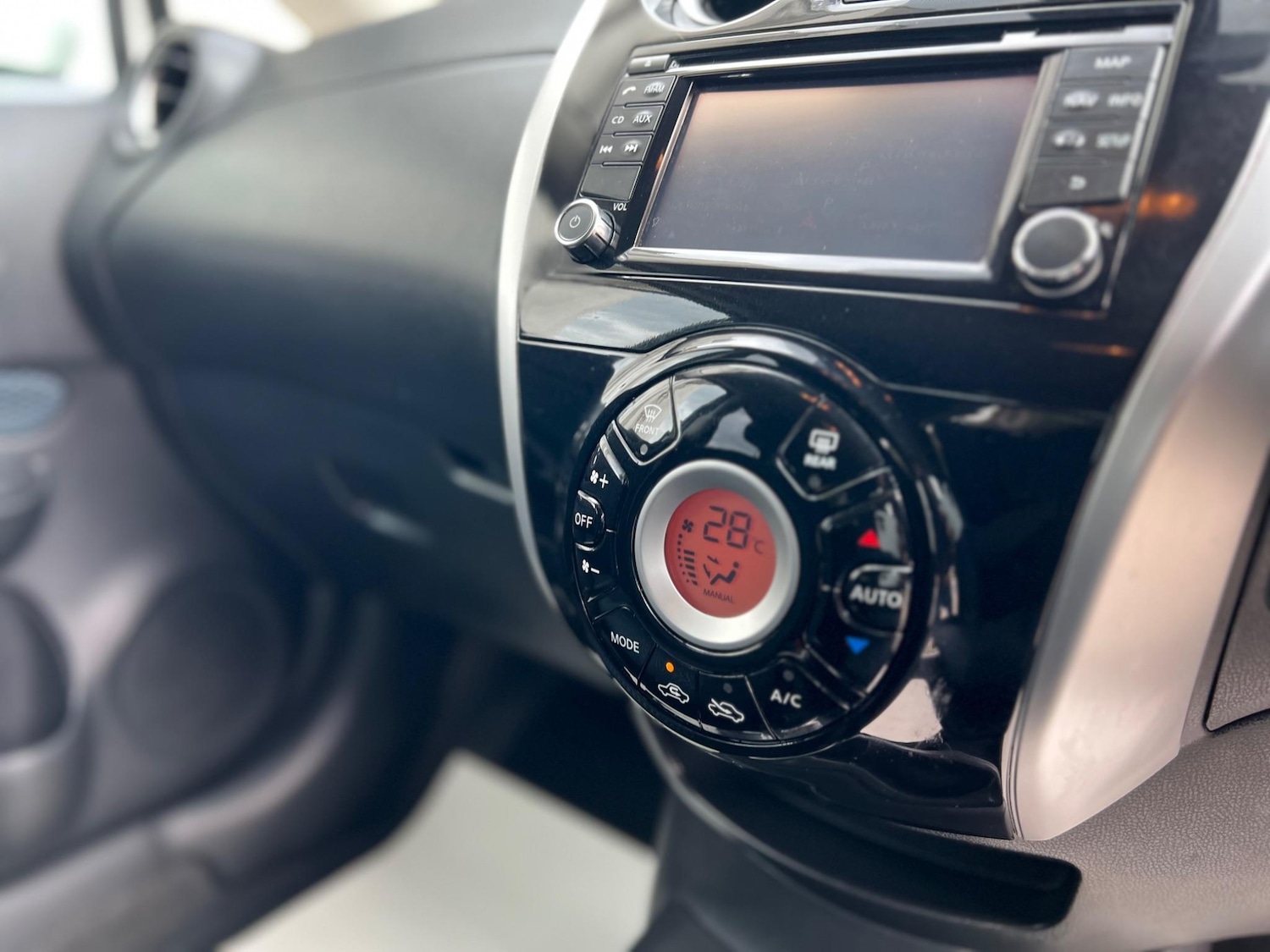 Used Nissan Note 2015 for sale - 76511849: Photo 33