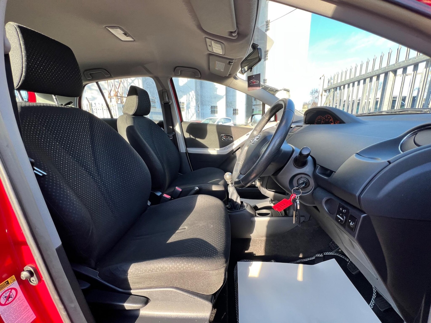 Used Toyota Yaris for sale - 77090922: Photo 25