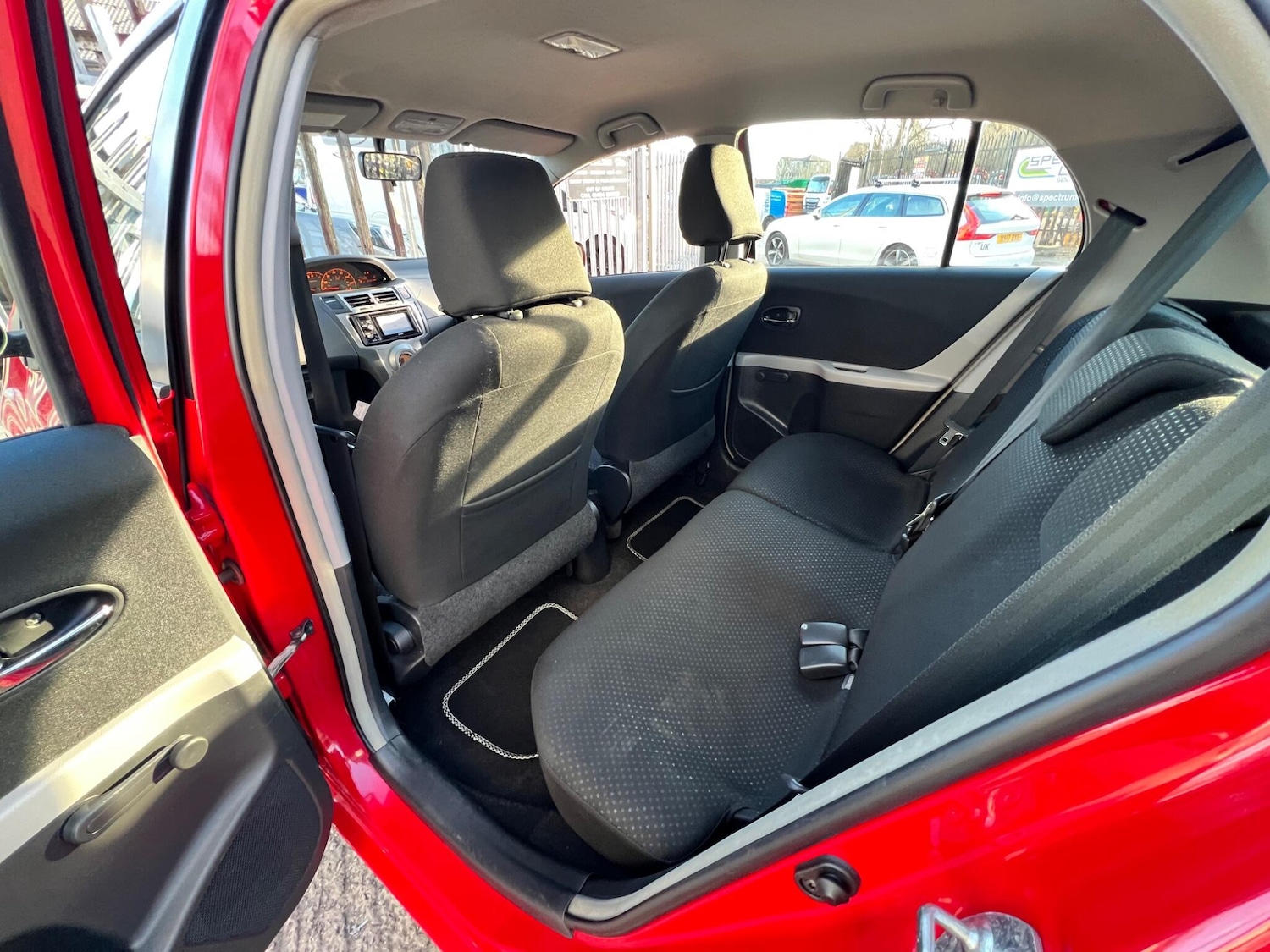 Used Toyota Yaris for sale - 77090922: Photo 37