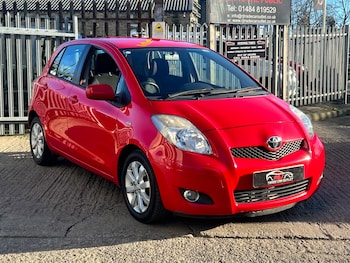 Used Toyota Yaris 2011 for sale - 77090922: Photo